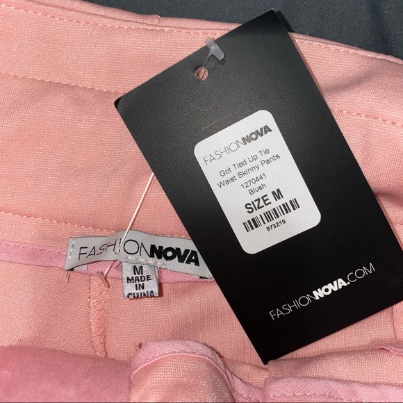 FASHION NOVA tied up pants - Picture 3 of 4